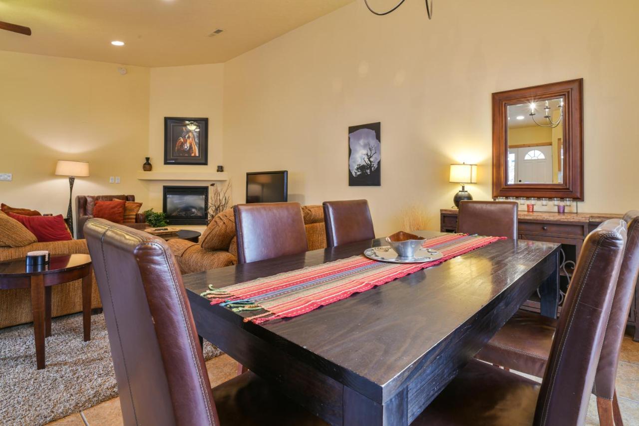 Cw343 - Great Downtown Location With A Private Hot Tub Villa Моуаб Екстериор снимка