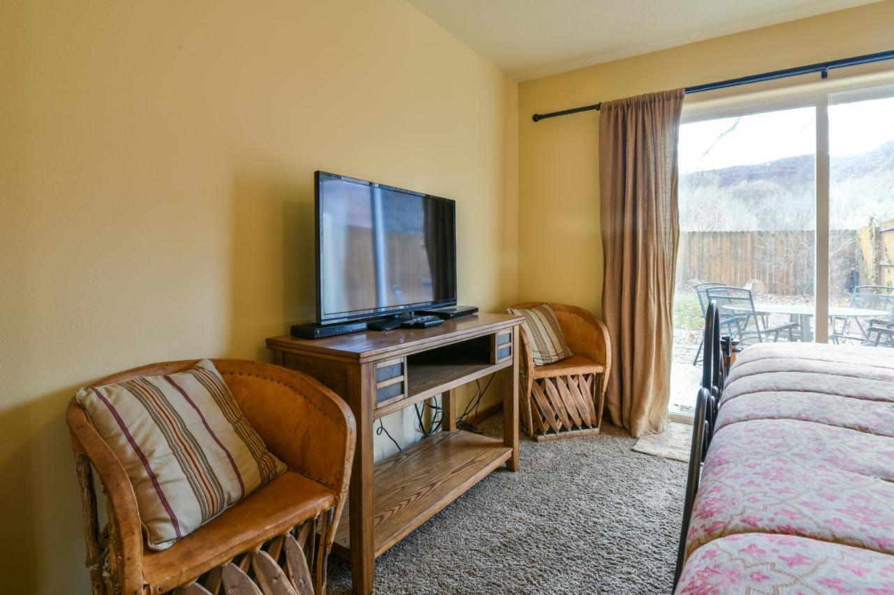 Cw343 - Great Downtown Location With A Private Hot Tub Villa Моуаб Екстериор снимка