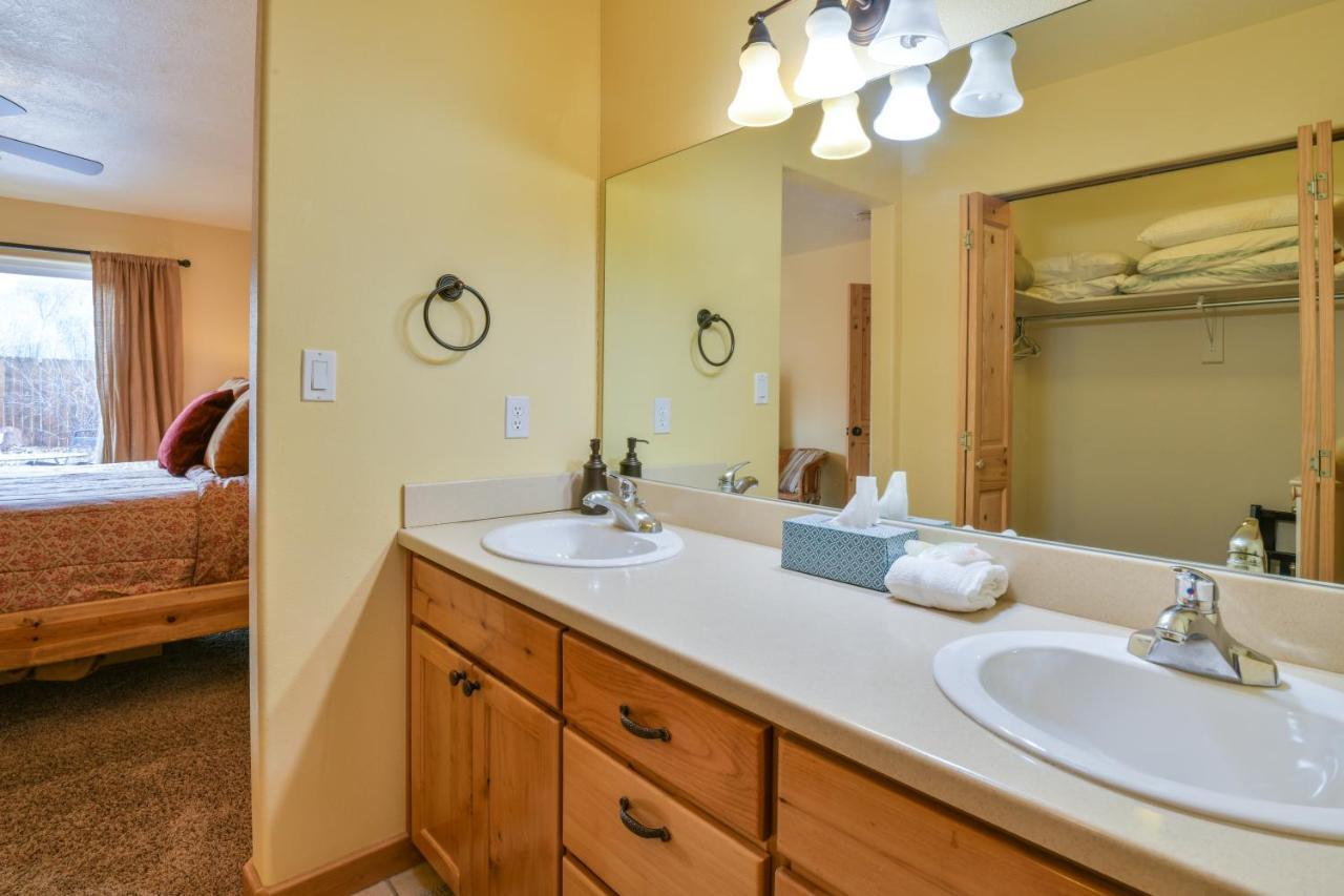 Cw343 - Great Downtown Location With A Private Hot Tub Villa Моуаб Екстериор снимка