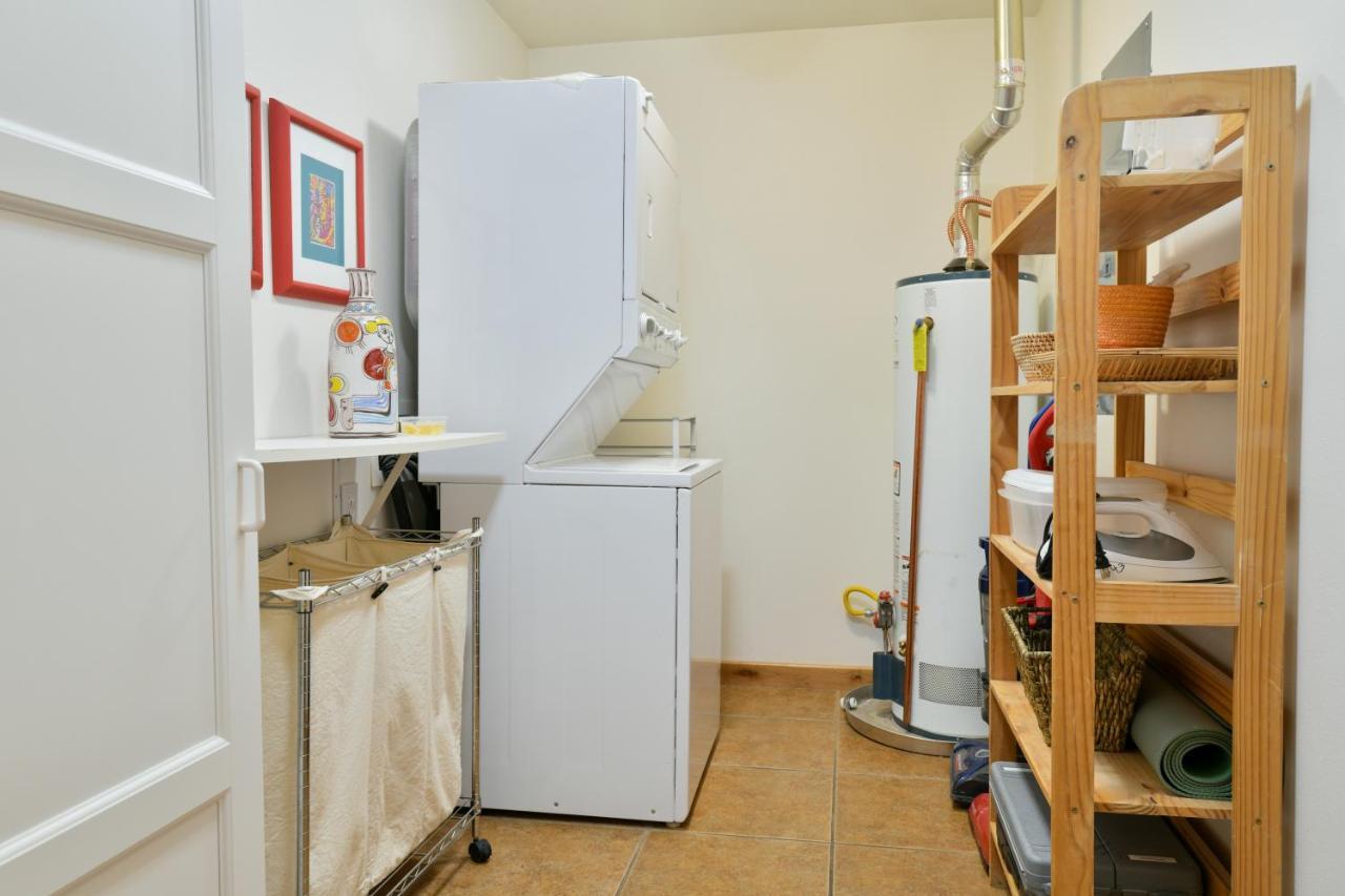 Cw343 - Great Downtown Location With A Private Hot Tub Villa Моуаб Екстериор снимка
