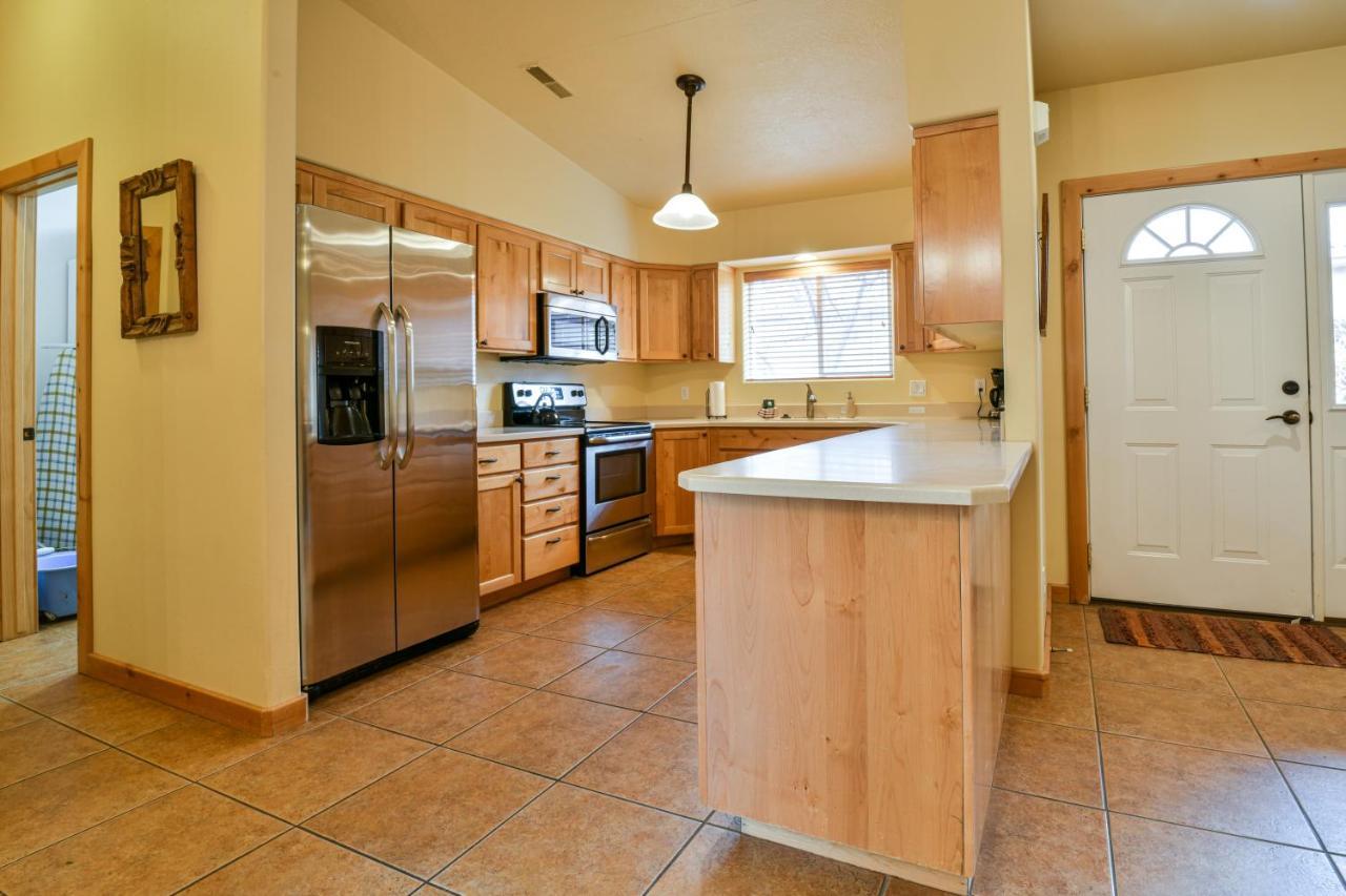 Cw343 - Great Downtown Location With A Private Hot Tub Villa Моуаб Екстериор снимка